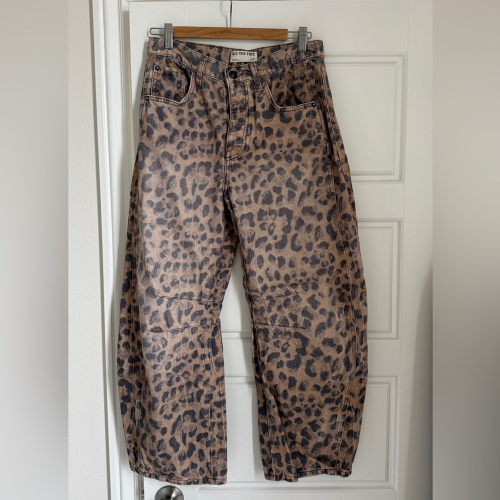 Free People We The Free Good Luck Printed Barrel Jeans - Picture 3 of 7